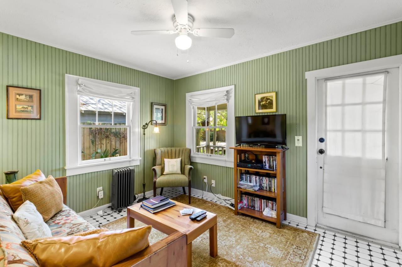 Charming 1923 Cottage At Erehwon Retreat Tampa Eksteriør billede